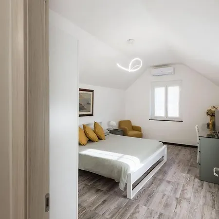 Casa Zaffe - Relax Ligure Nel Cuore Di Sturla