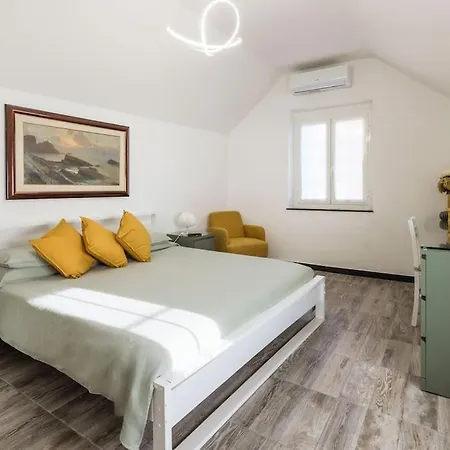 Holiday home Casa Zaffe - Relax Ligure Nel Cuore Di Sturla