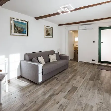 Casa Zaffe - Relax Ligure Nel Cuore Di Sturla *